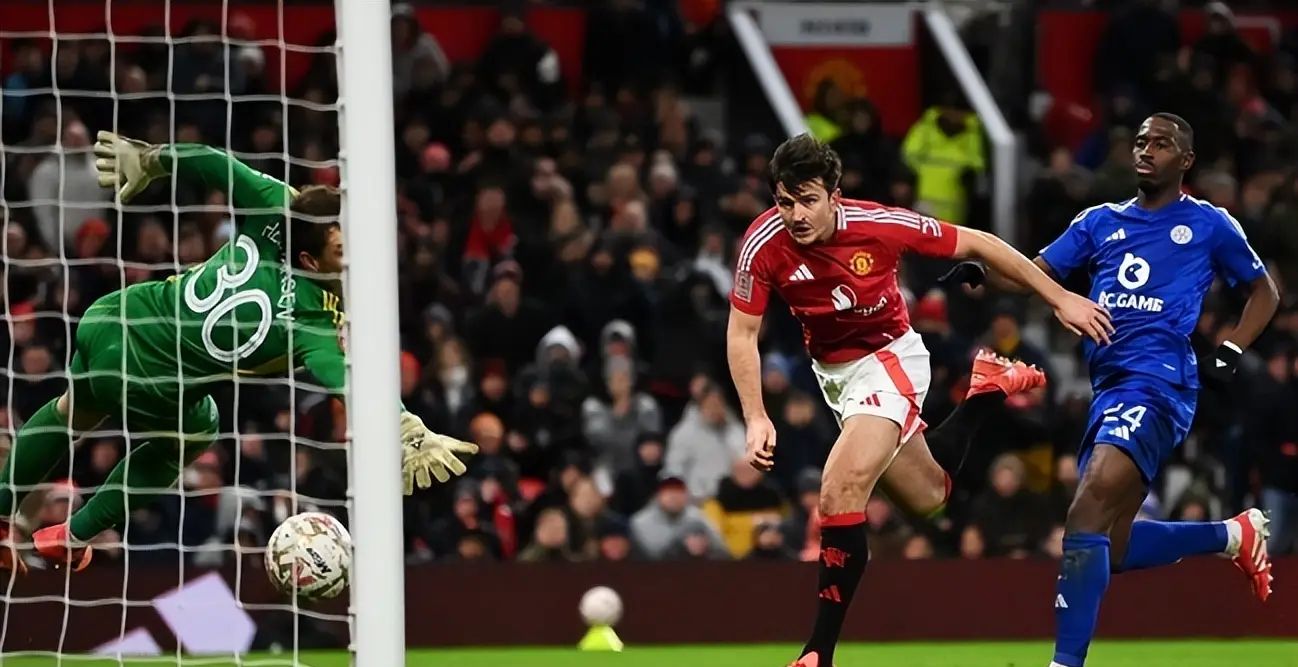 阿姆斯特丹球队士气高涨备战半决赛的简单介绍 阿姆斯特丹球队士气高涨备战半决赛的简单介绍