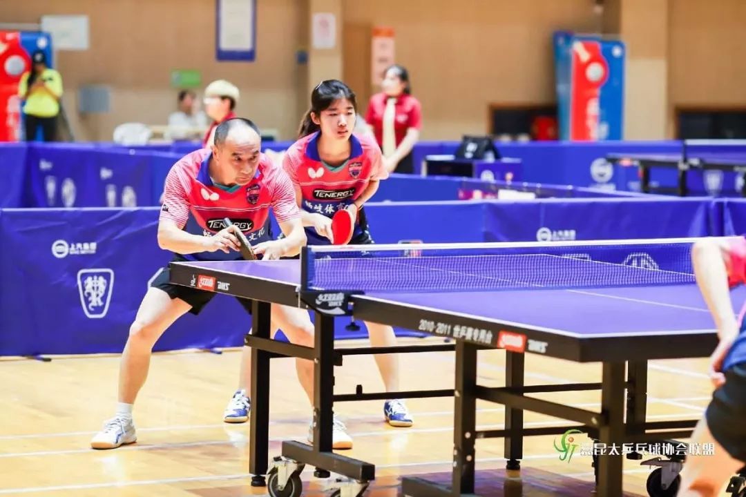 马来西亚选手赢得掌声,实力脱颖而出 马来西亚选手赢得掌声,实力脱颖而出