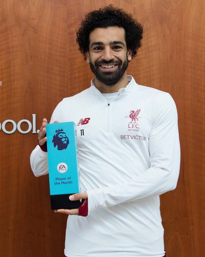 利物浦球员努力训练,为争取胜利而努力 利物浦球员努力训练,为争取胜利而努力