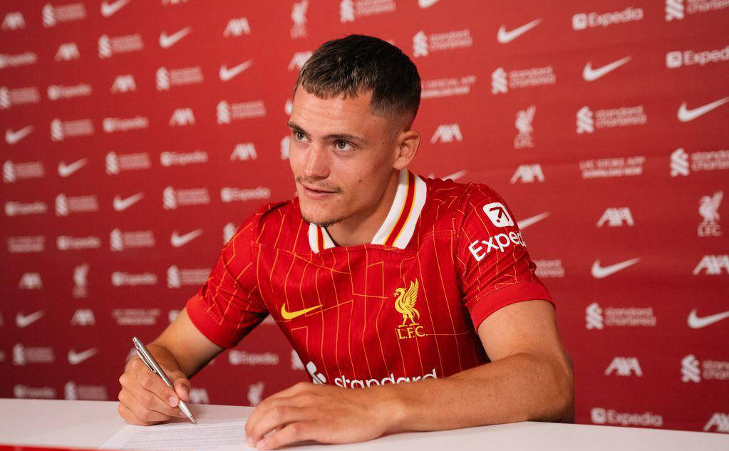 利物浦球员努力训练,为争取胜利而努力 利物浦球员努力训练,为争取胜利而努力