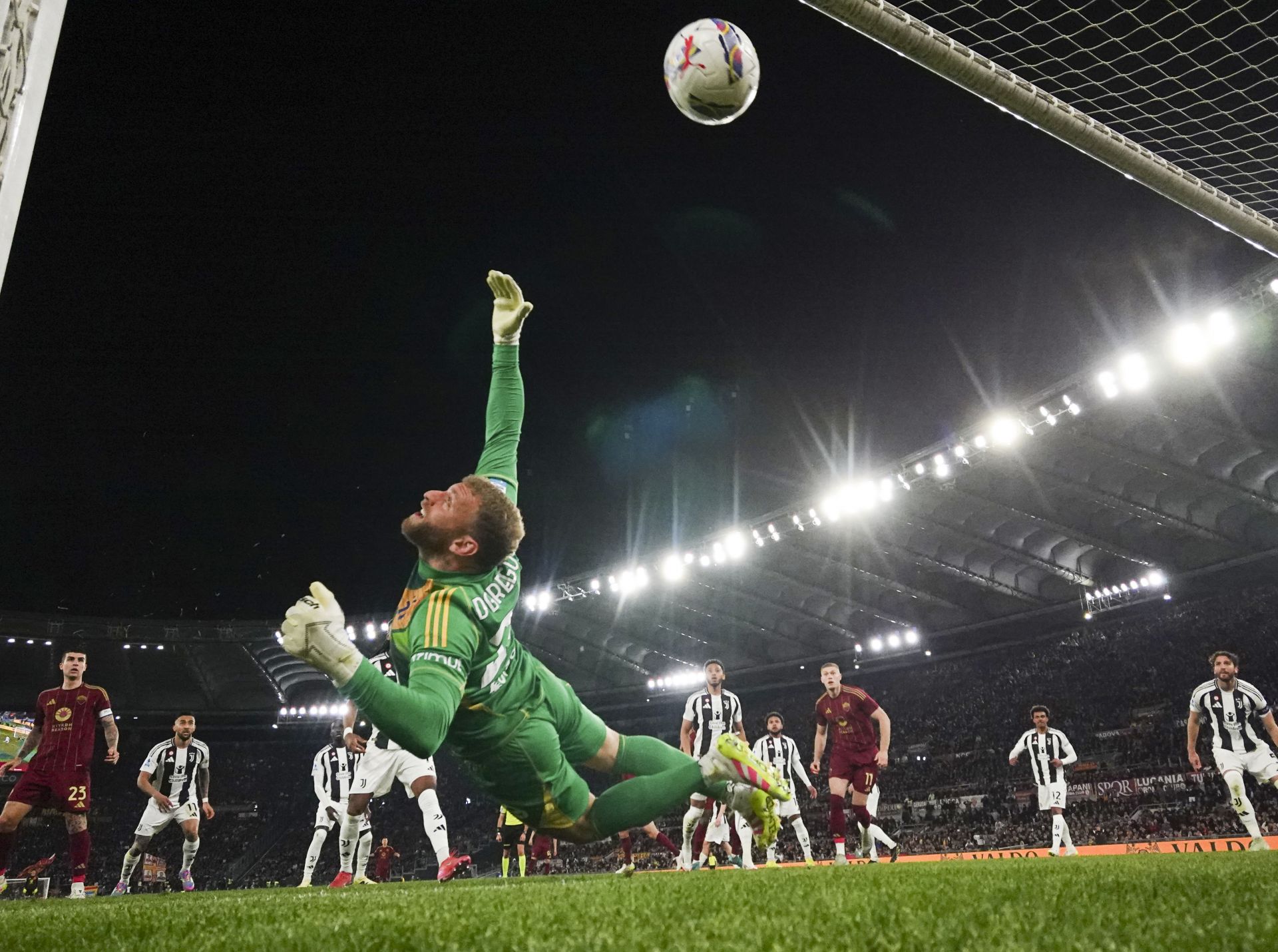 关于罗马客场战胜尤文图斯，意甲夺冠前景大增的信息