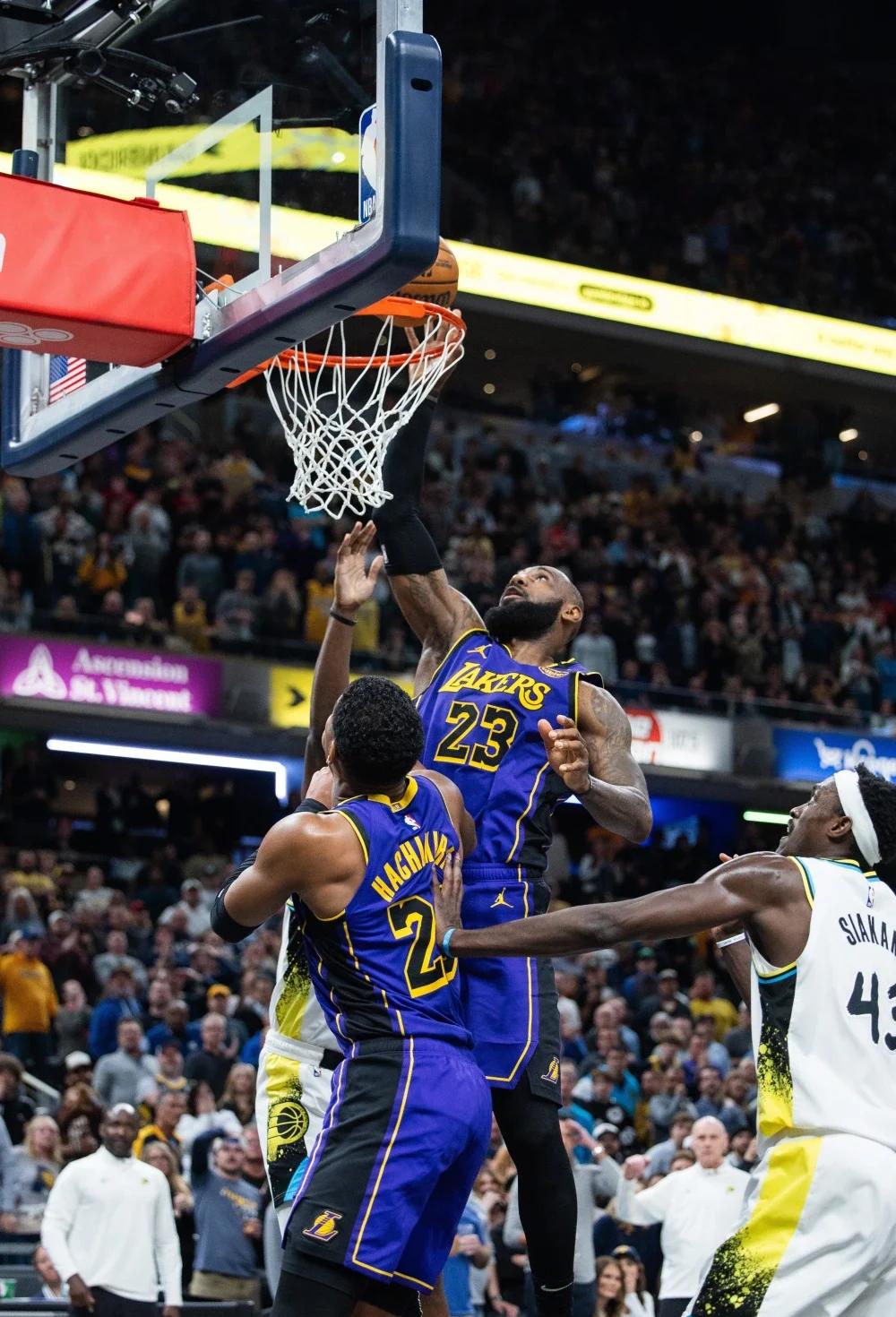 步行者不敌湖人，遭遇五连败