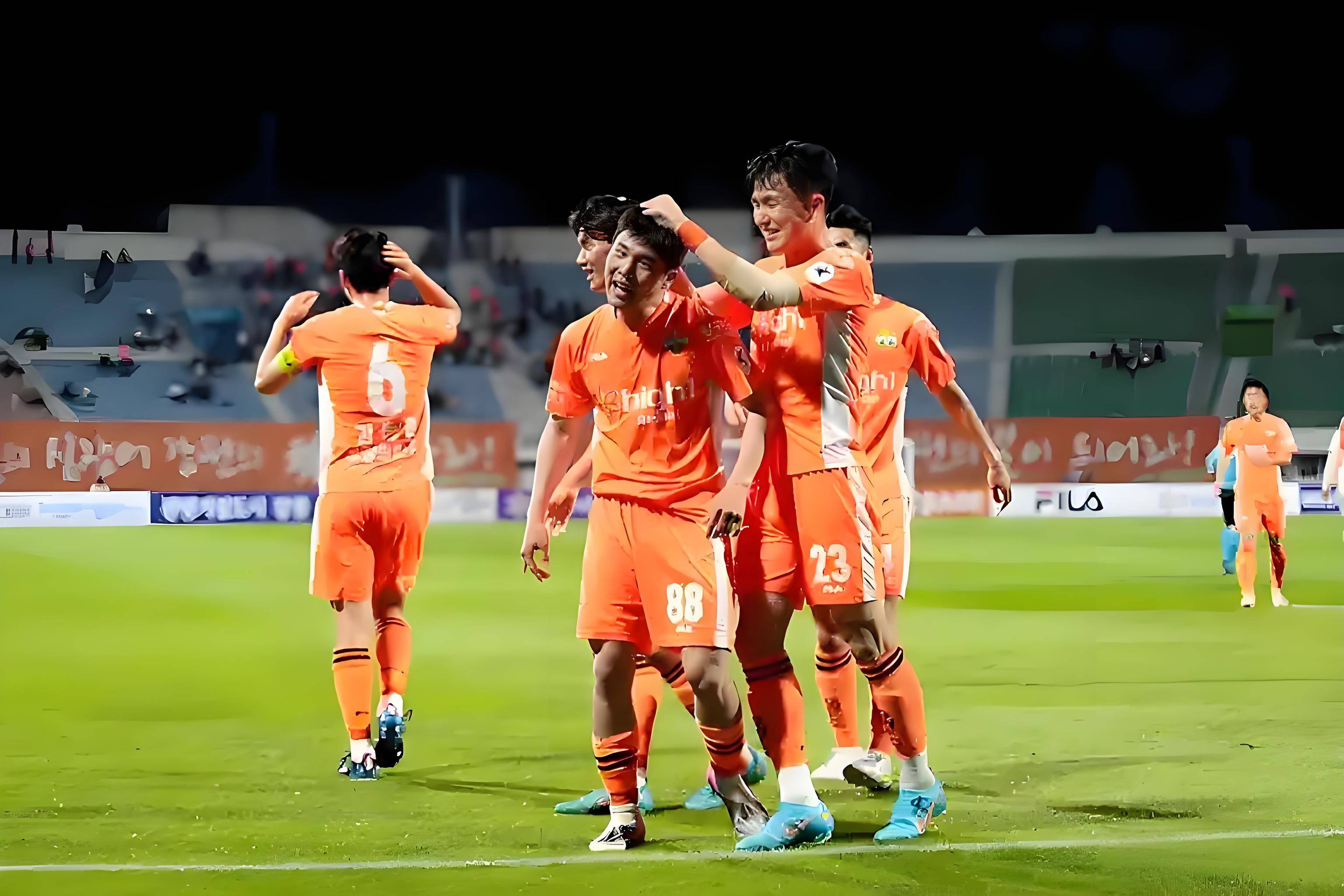 广州恒大客场1-1战平韩国全北现代，亚冠小组赛出线前景堪忧