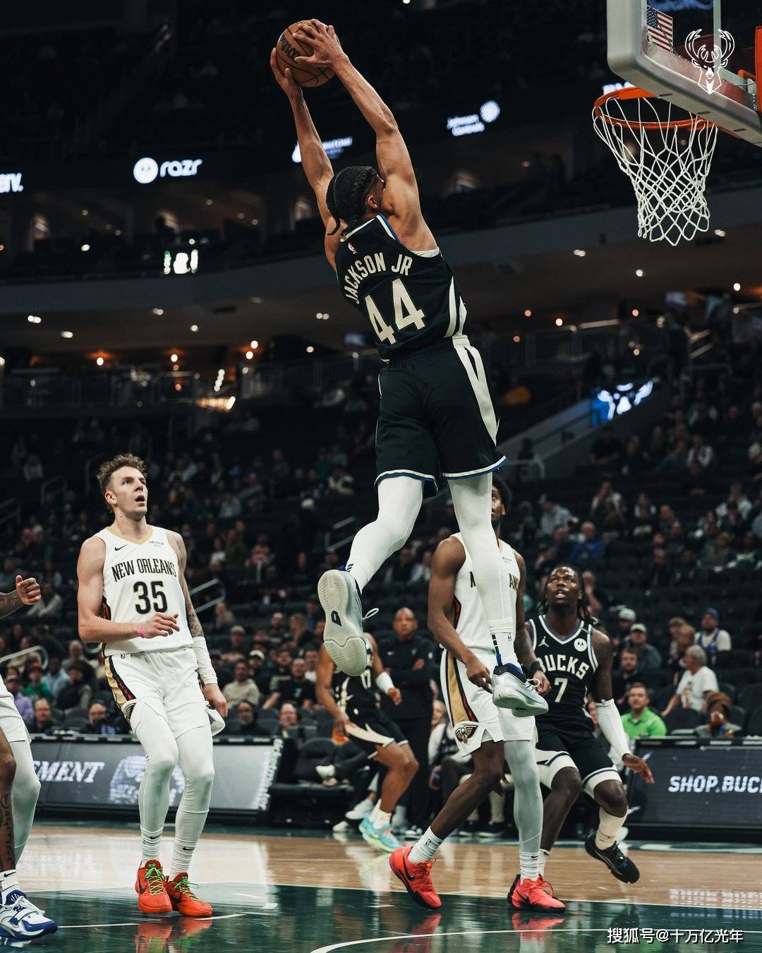 雄鹿再胜奇才，实现八连胜